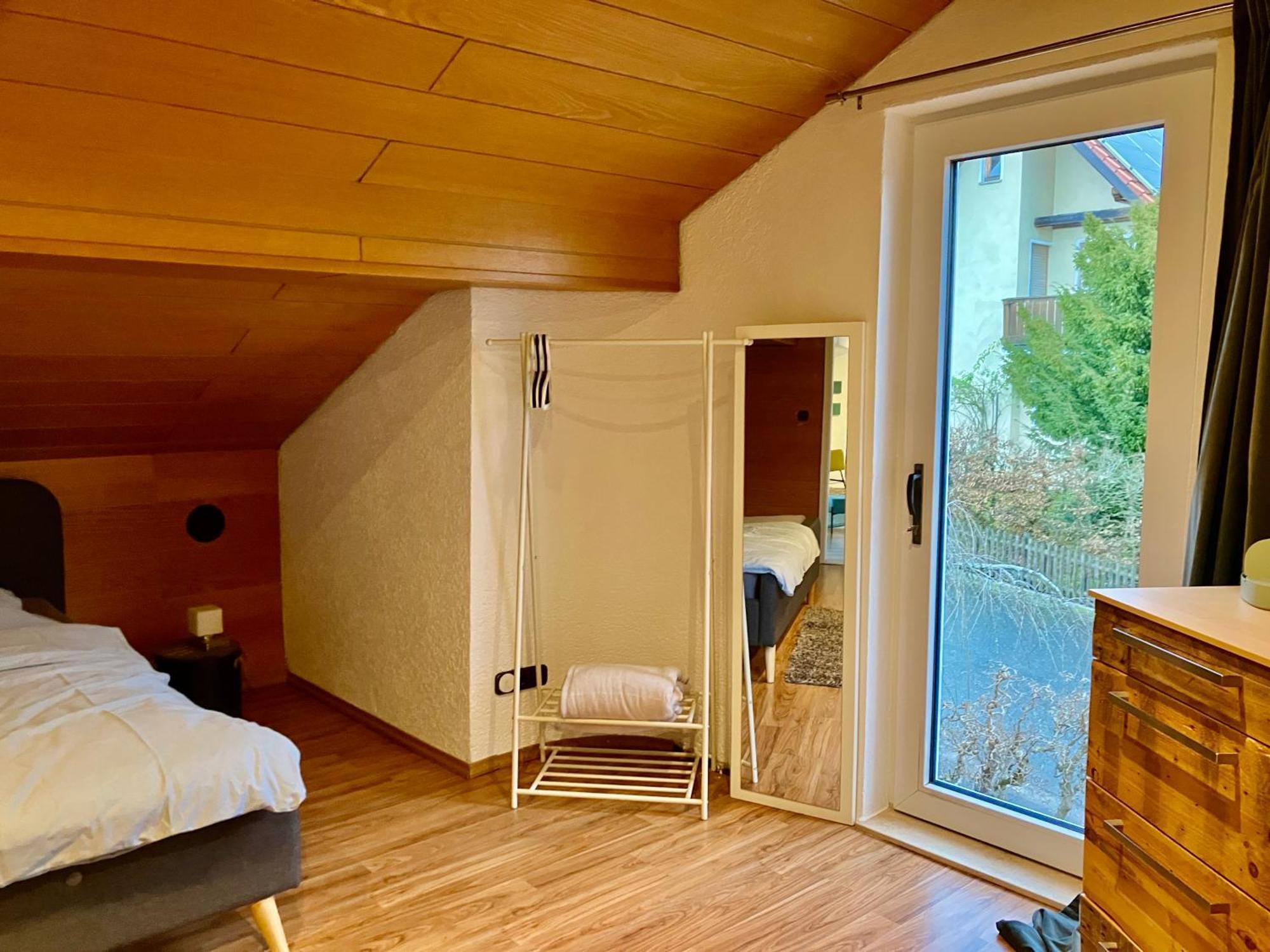 Ue Villa 4 Zimmer Гіршайд Екстер'єр фото